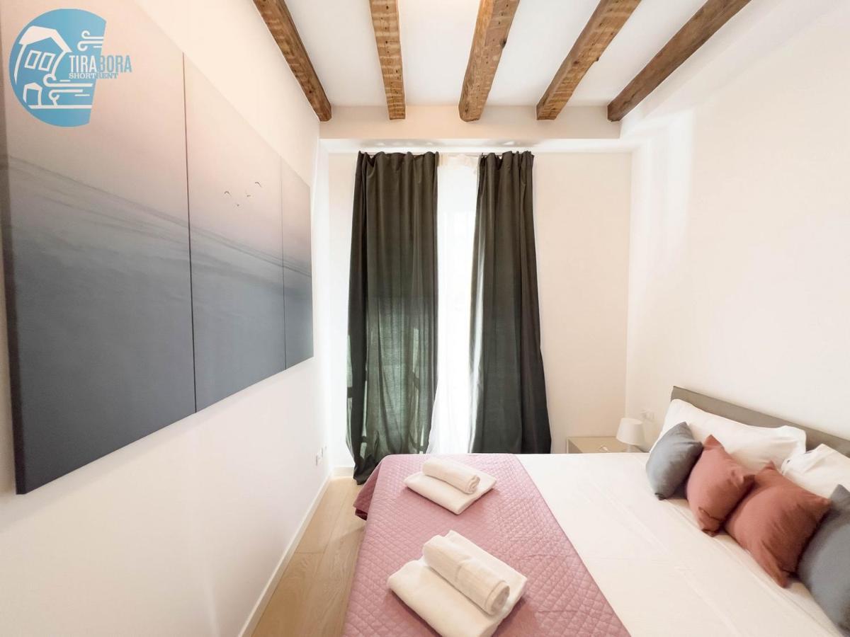 Cavana 5 Tirabora Short Rent Trieste Exteriör bild